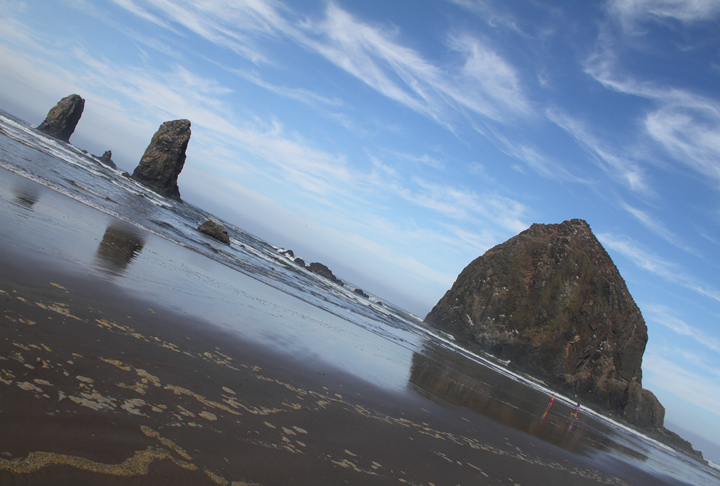 Haystack Rock, Cannon Beach, Oregon (9/3/2010). Photo by Bill Hubick.